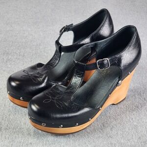 UGG Chrissie Clog T-Strap Shoes Womens 9 Black Leather / Sheepskin Wood Platform